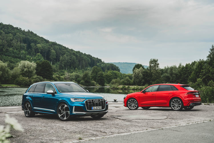Sporty character with a superior performance: The Audi SQ7 and SQ8 with V8 TFSI gasoline engine